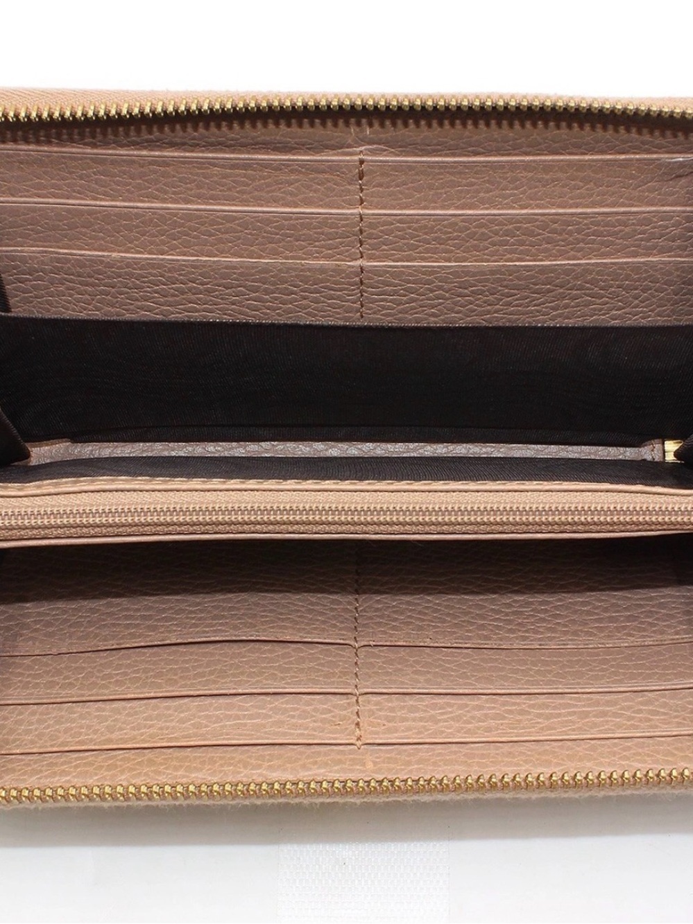 Gucci Taupe Pebbled Leather Zip Wallet with Gold GG - Picture 9 of 12